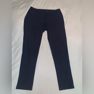 Lululemon ABC Slim-Fit Pant 32" Warpstreme True Navy Length 32” waist 32”